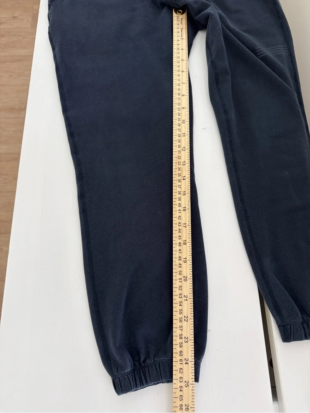 Vuori Balboa Joggers Men’s Small Navy Blue Cropped Athletic Sweatpants - Picture 7 of 7